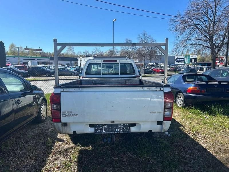 Używany Isuzu D-Max 136 KM (100 kW) 2013 Biały SUV