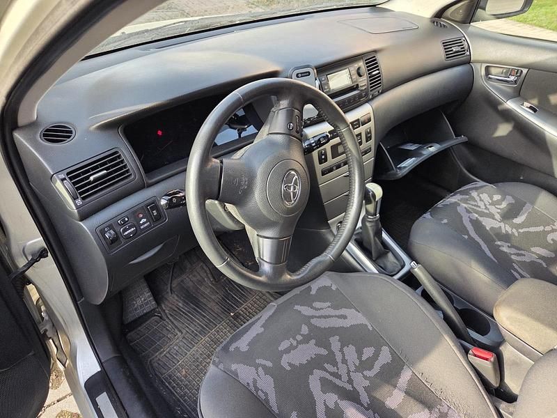 Gebraucht Toyota Corolla 2006 Silber Limousine