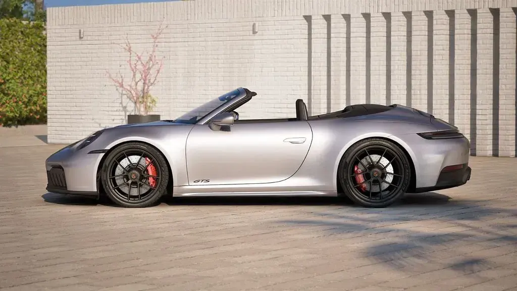 Gebraucht Porsche 992 541 PS (397 kW) 2025 Silber Cabrio