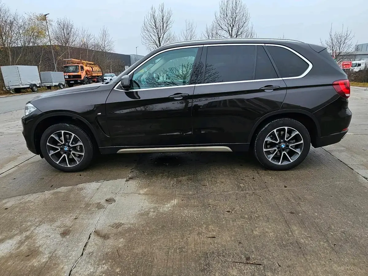 Second-hand BMW X5 Sport Line 313 CP (230 kW) 2014 Andere farben SUV