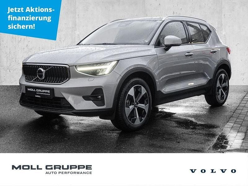 Gebraucht Volvo XC40 Core 163 PS (119 kW) 2024 Silver dawn / metallic SUV