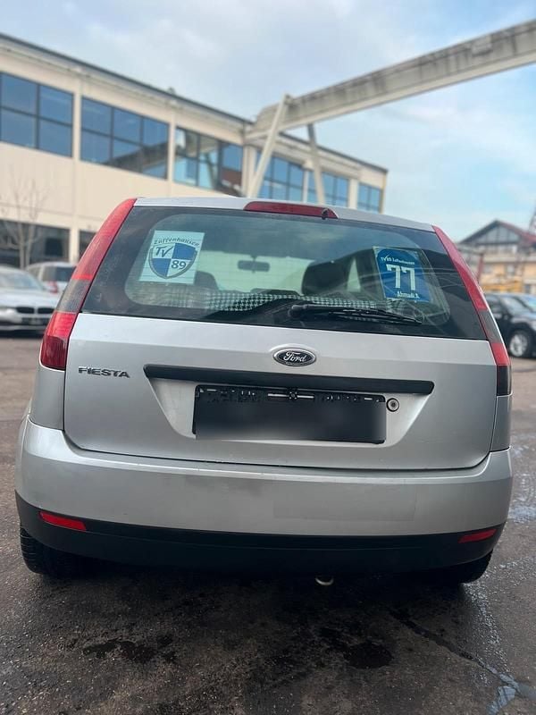 Gebraucht Ford Fiesta 80 PS (58 kW) 2003 Grau Kleinwagen