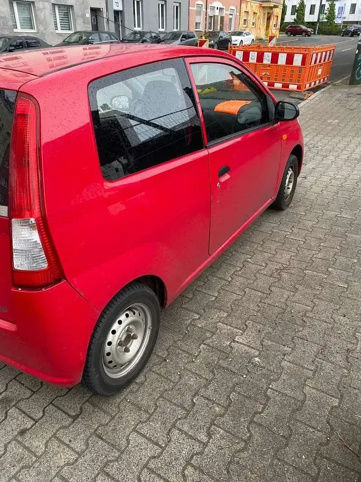 Gebraucht Daihatsu Charade 52 PS (38 kW) 2004 Limousine