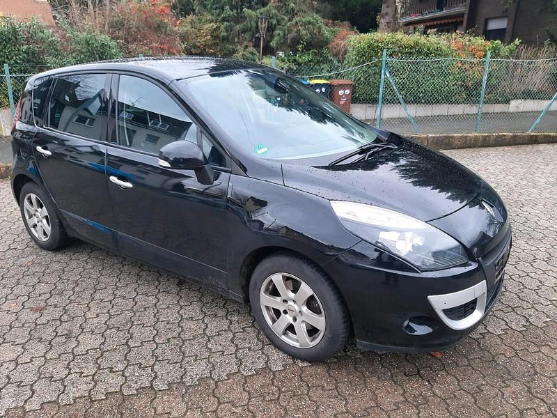 Gebraucht Renault Mégane 131 PS (96 kW) 2011 Schwarz Limousine