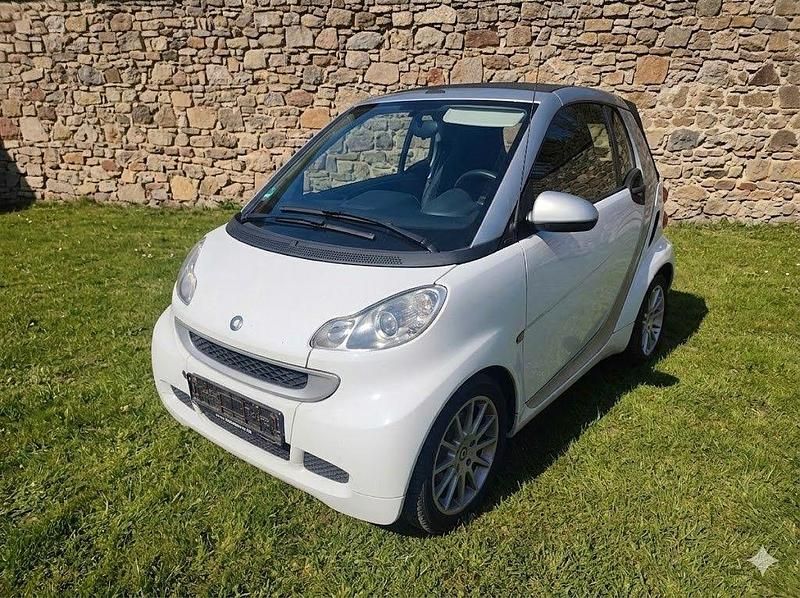 Gebraucht Smart ForTwo Cabrio 84 PS (61 kW) 2011 Weiß Cabrio