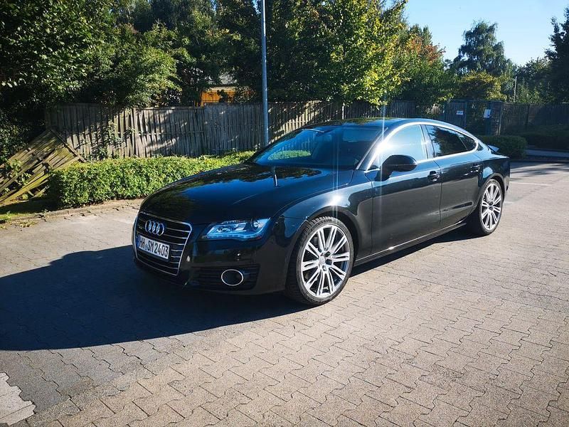 Schwarz Gebraucht 2011 Audi A7 Sportback Ambiente Kleinwagen | 13.800 € (Fairer Preis) - Bild 1/4