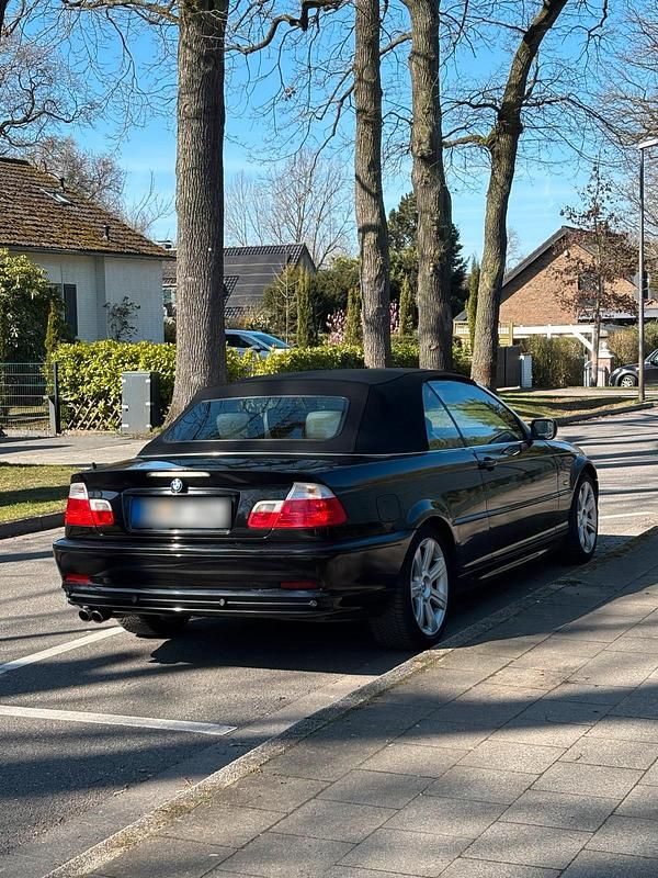 Gebraucht BMW 330 231 PS (169 kW) 2002 Schwarz Cabrio