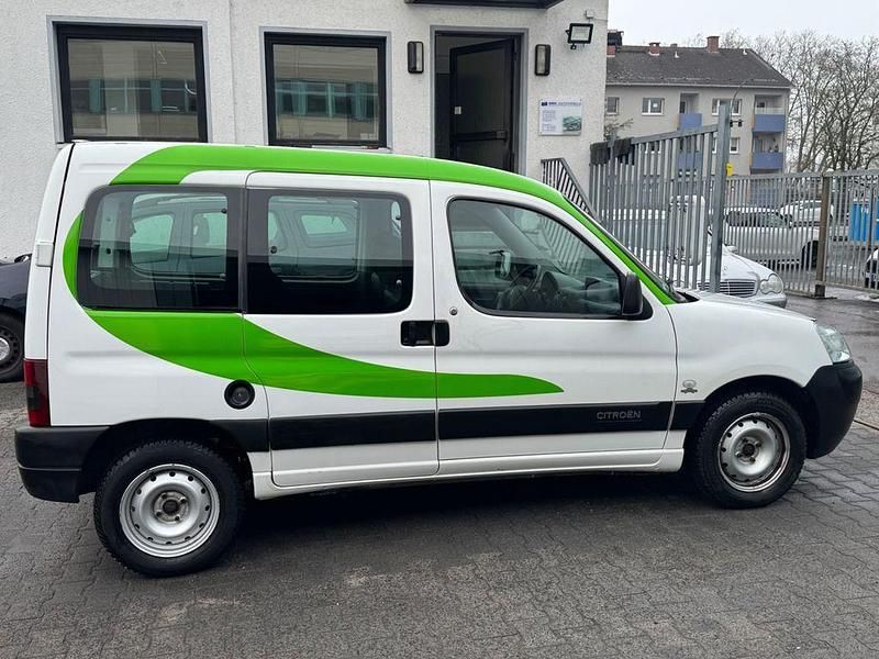 Gebraucht Citroën Berlingo 75 PS (55 kW) 2004 Weiß Van / Kleinbus