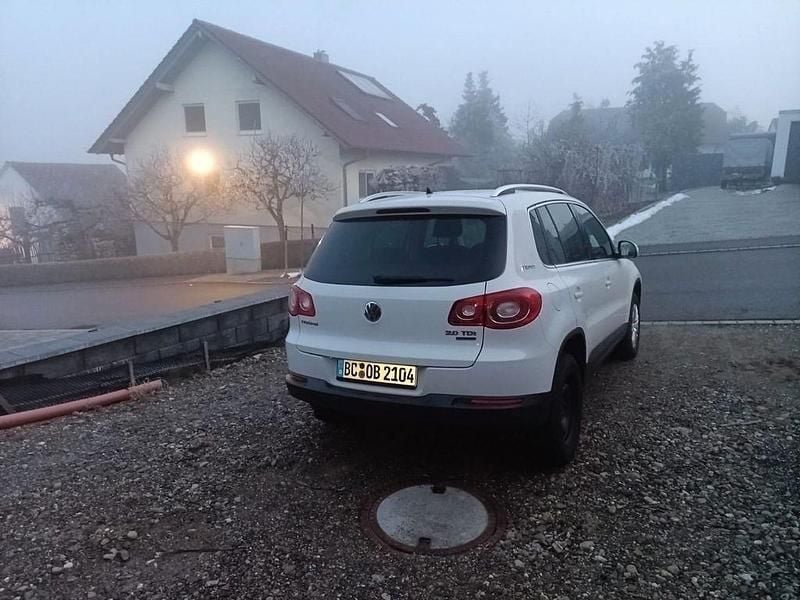 Gebraucht VW Tiguan 140 PS (102 kW) 2010 Weiß SUV