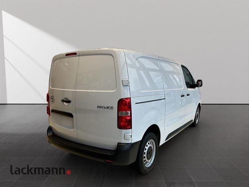 Gebraucht Toyota Proace 145 PS (106 kW) 2024 Weiss Van / Kleinbus