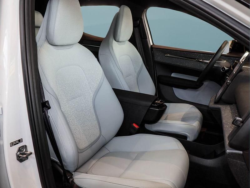 Gebraucht Volvo EX30 314 kW (428 PS) 2025 Weiß SUV