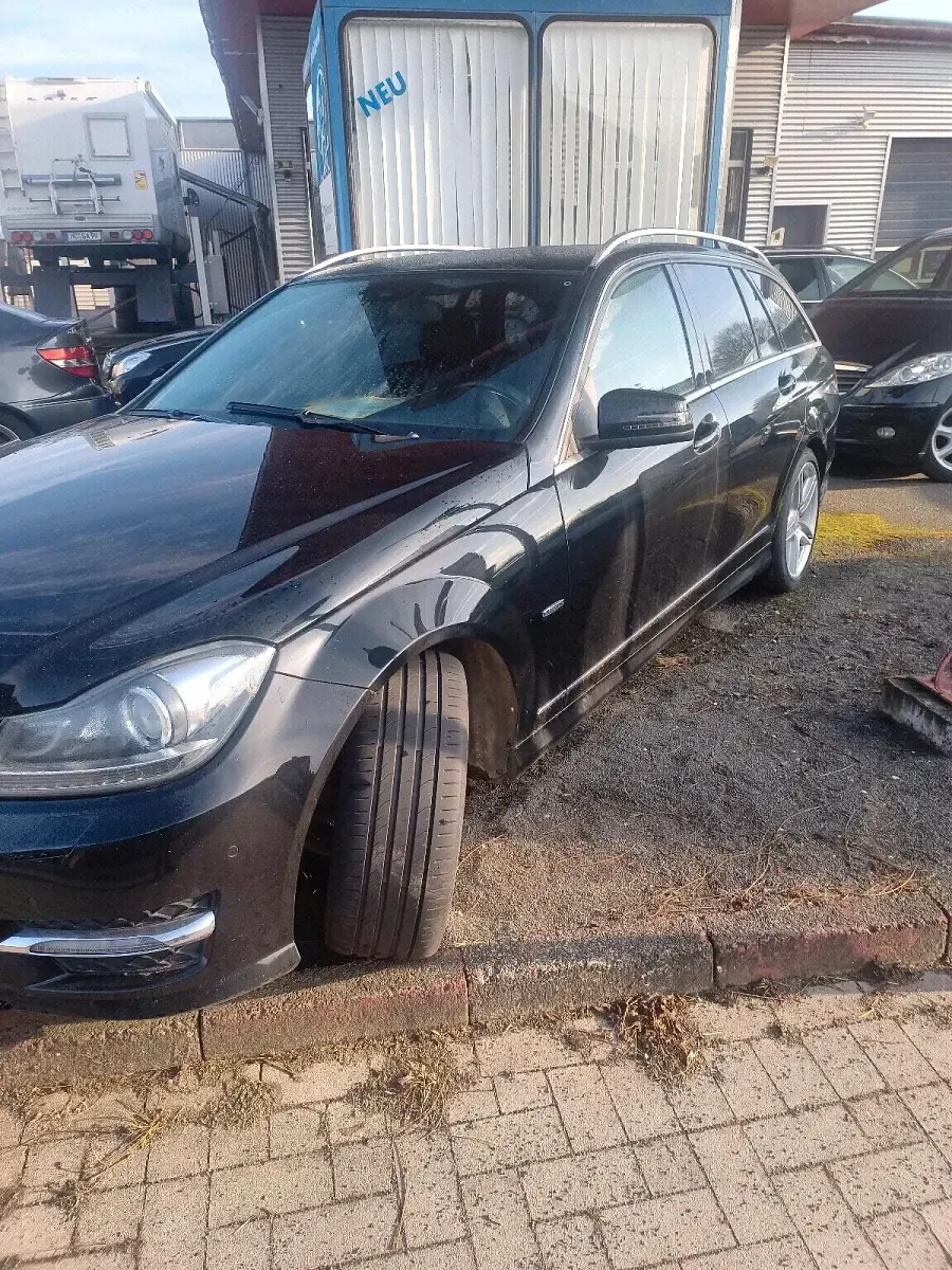 Gebraucht Mercedes 220 2012 Schwarz Kombi