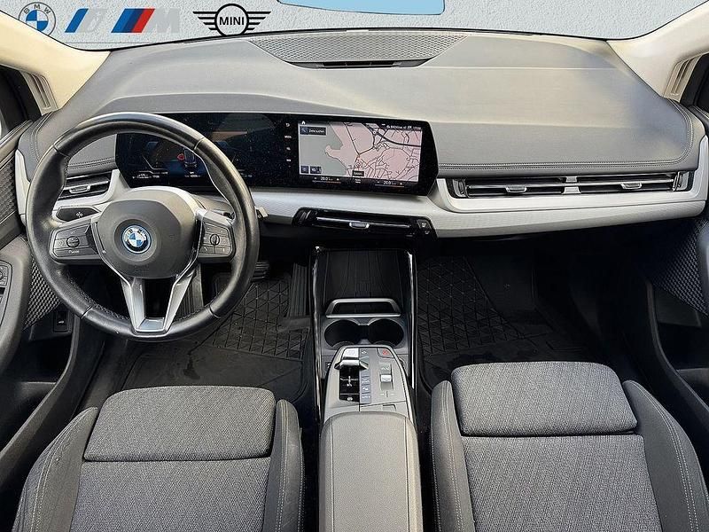 Gebraucht BMW 225 Sport Line 245 PS (180 kW) 2022 Grau Van / Kleinbus