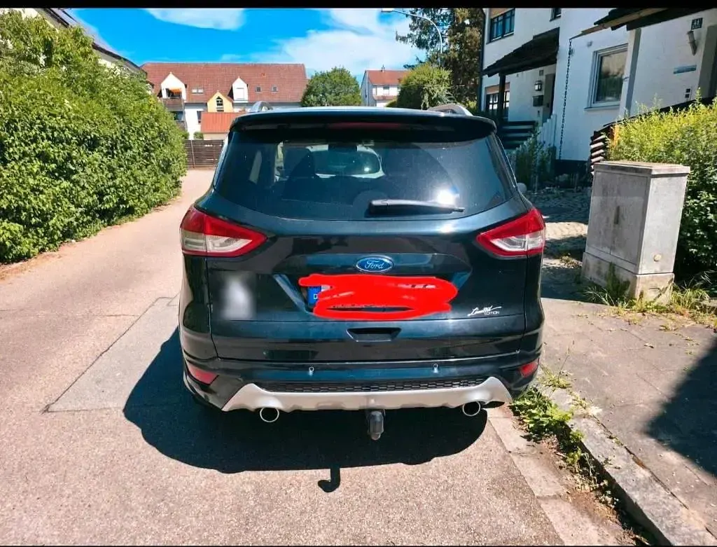 Gebraucht Ford Kuga 180 PS (132 kW) 2015 Schwarz SUV