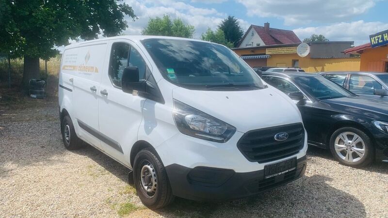 Weiß Gebraucht 2018 Ford Transit Custom Van / Kleinbus | 9.900 € - Bild 1/4