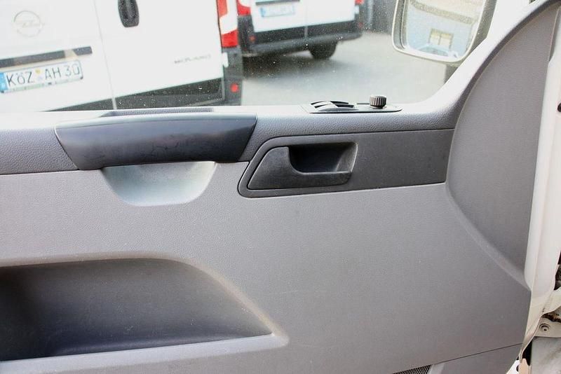 Gebraucht VW Transporter 131 PS (96 kW) 2007 Grau Van