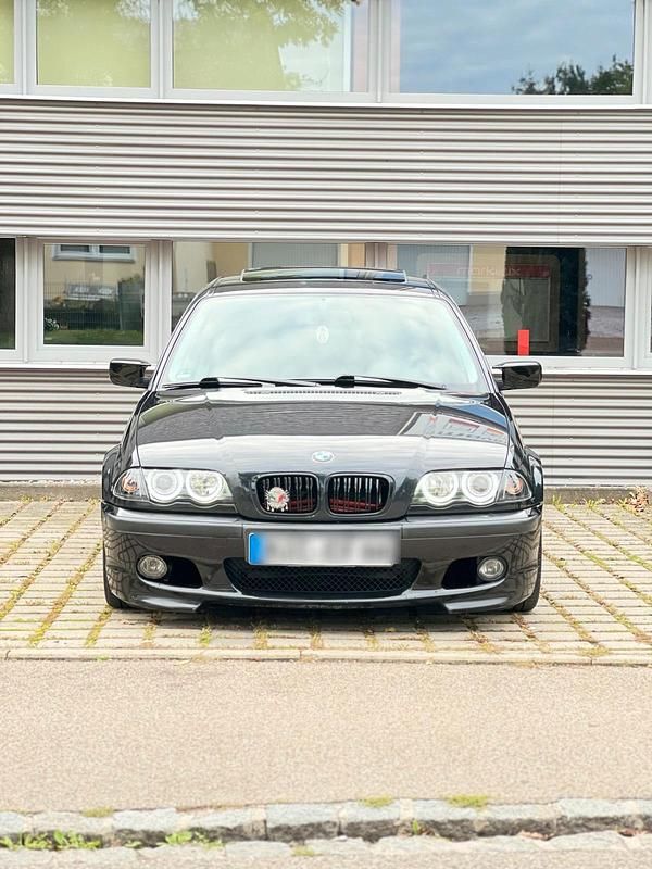 Schwarz Gebraucht 2000 BMW 323 M Sport Limousine | 6.900 € (Fairer Preis) - Bild 1/4