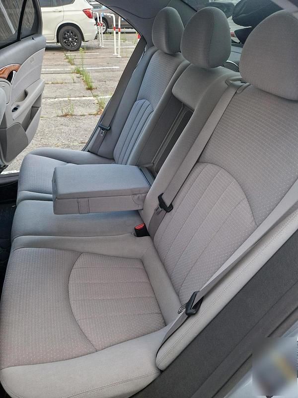 Brugt Mercedes E220 184 HK (135 kW) 2007 Sølv Sedan
