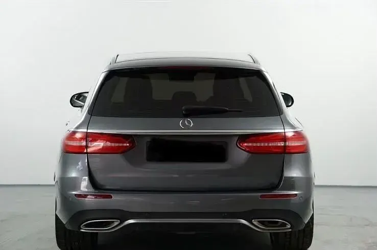 Gebraucht Mercedes E450 AMG line 367 PS (269 kW) 2019 Grau Limousine