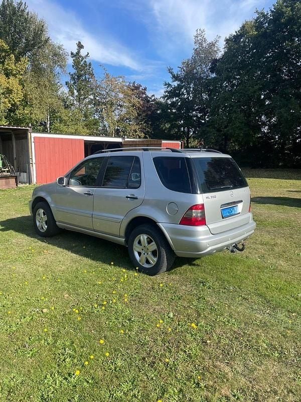 Silber Gebraucht 2005 Mercedes ML350 Edition SUV | 7.200 € (Superpreis) - Bild 1/4