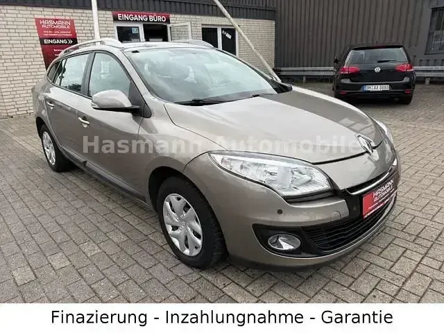 Gebraucht Renault Mégane Expression 110 PS (80 kW) 2012 Beige Limousine