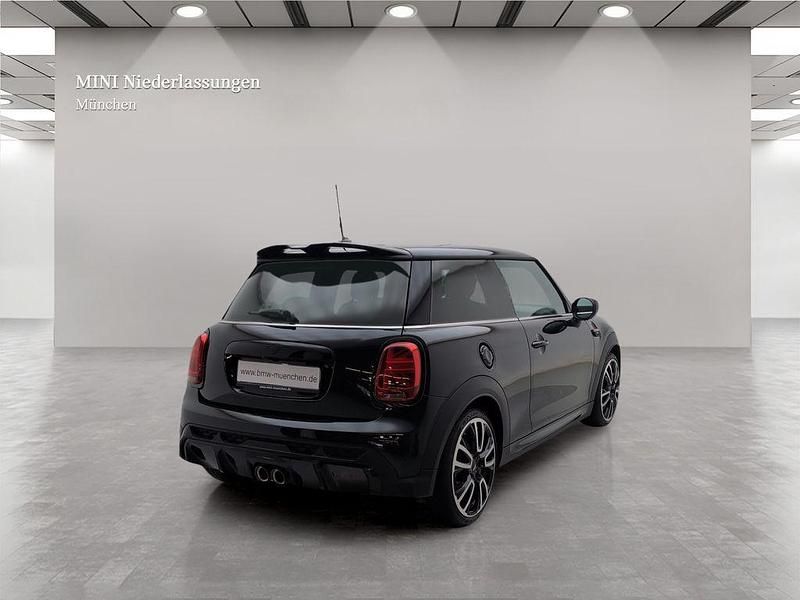 Gebraucht Mini John Cooper Works 231 PS (169 kW) 2021 Grün Kleinwagen