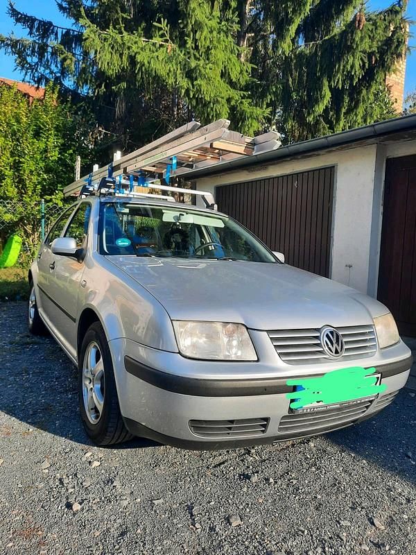 Silber Gebraucht 2001 VW Bora Limousine | 600 € (Superpreis) - Bild 1/1