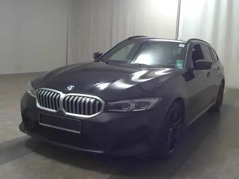 Gebraucht BMW 320 M Sport 190 PS (139 kW) 2023 Schwarz Kombi