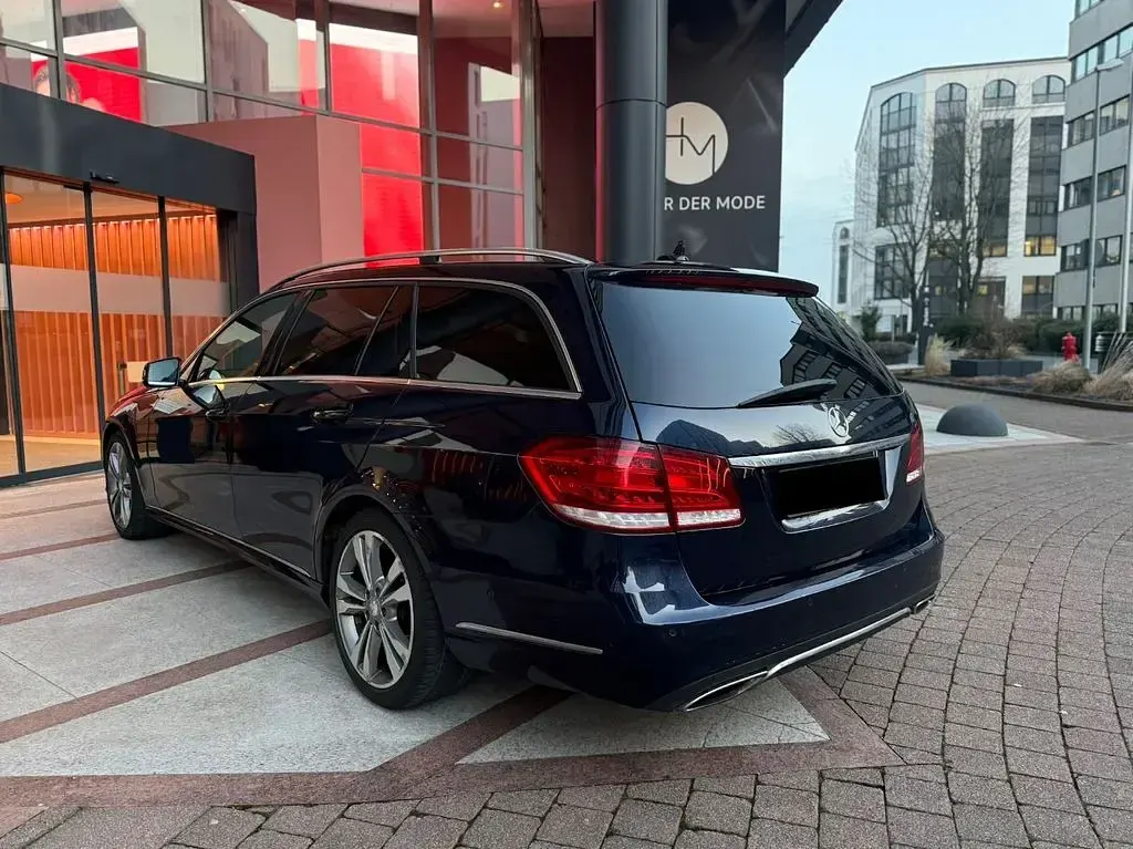 Gebraucht Mercedes E350 Avantgarde 252 PS (185 kW) 2013 Gelb Limousine