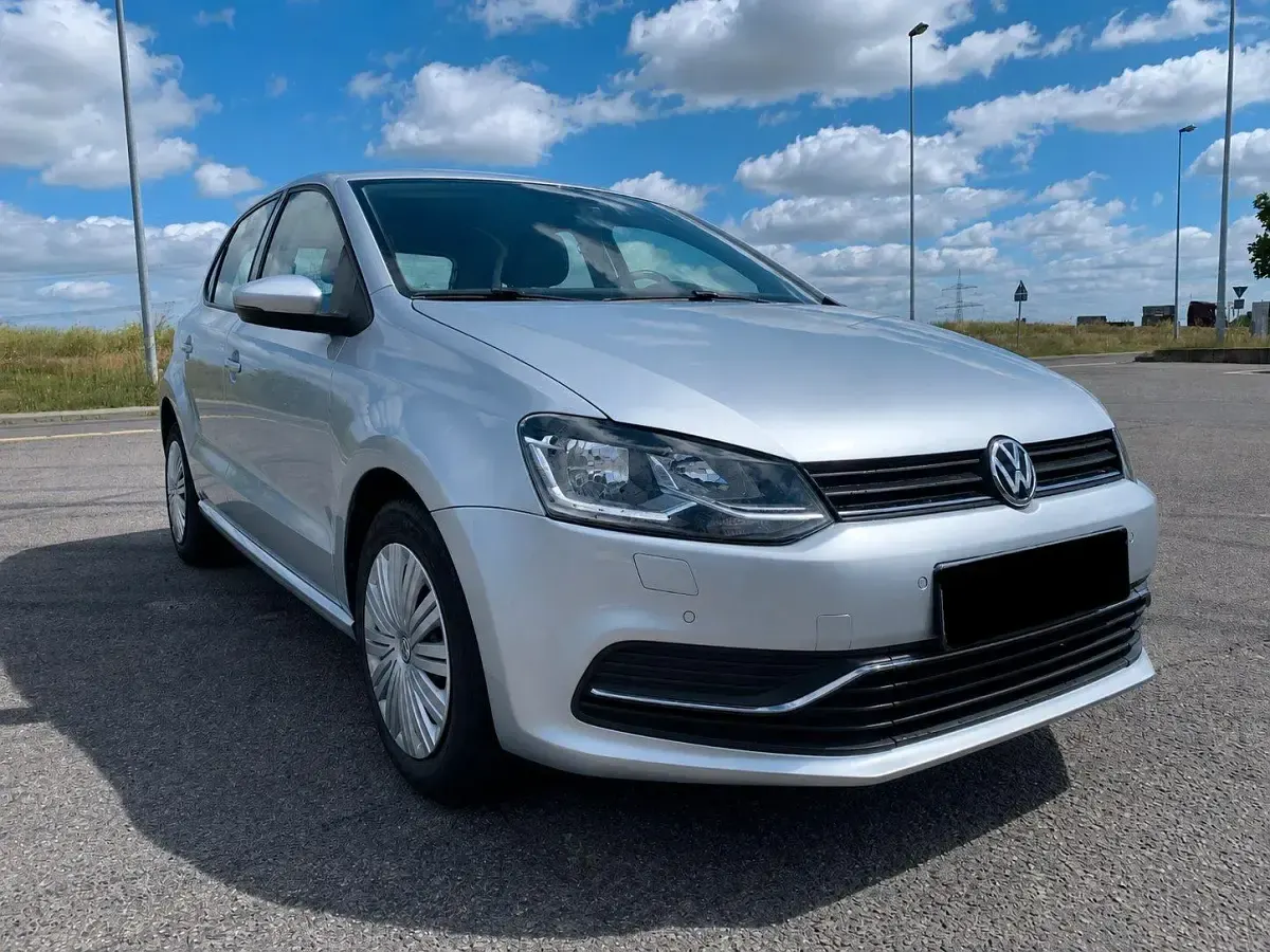 Gebraucht VW Polo Highline 90 PS (66 kW) 2015 Silber Kleinwagen