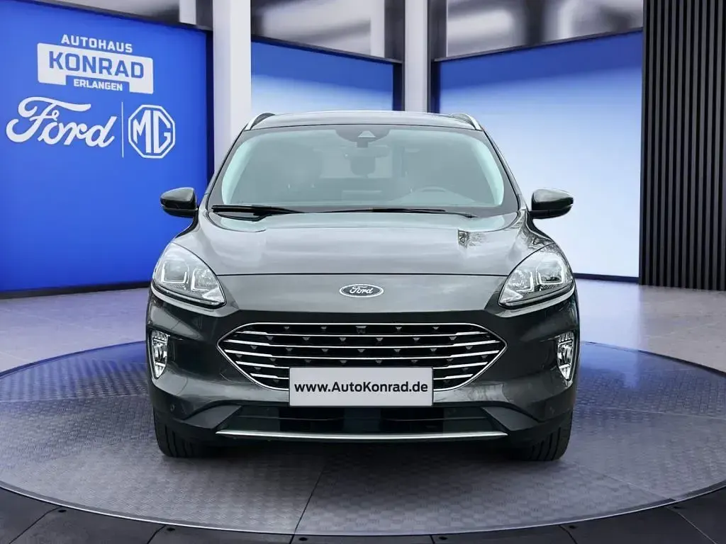 Używany Ford Kuga Titanium 224 KM (164 kW) 2022 Szary SUV
