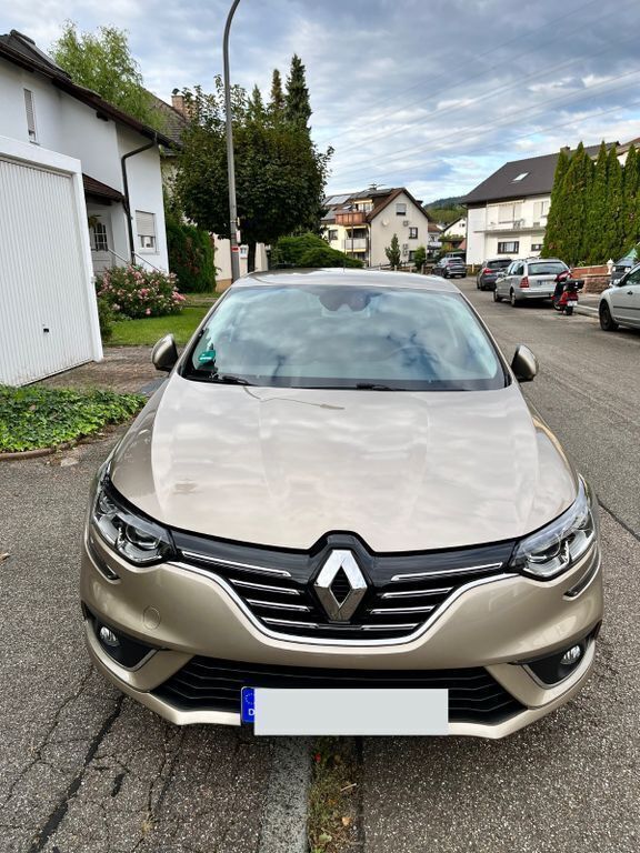 Beige Gebraucht 2013 Renault Mégane III Bose Edition Limousine | 9.000 € (Teuer) - Bild 1/4
