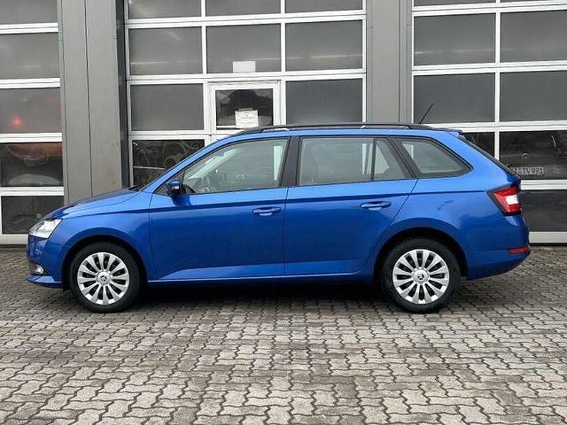 Gebraucht Skoda Fabia Ambition 95 PS (69 kW) 2020 Blau Kombi