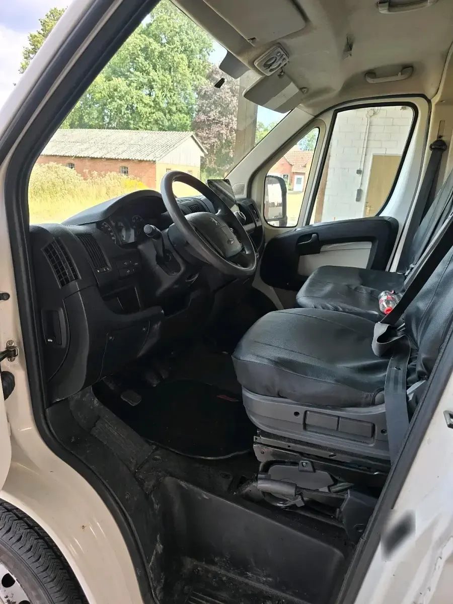 Gebraucht Peugeot Boxer 120 PS (88 kW) 2010 Weiß Van