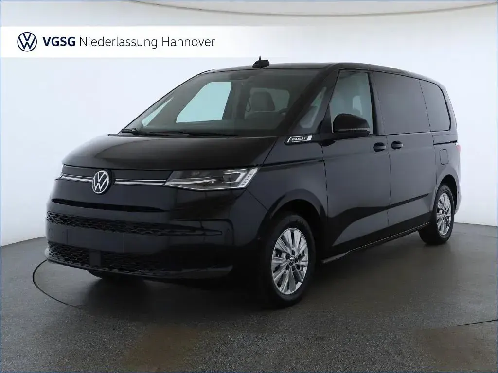 Gebraucht VW Multivan Life 177 PS (130 kW) 2025 Schwarz Van / Kleinbus