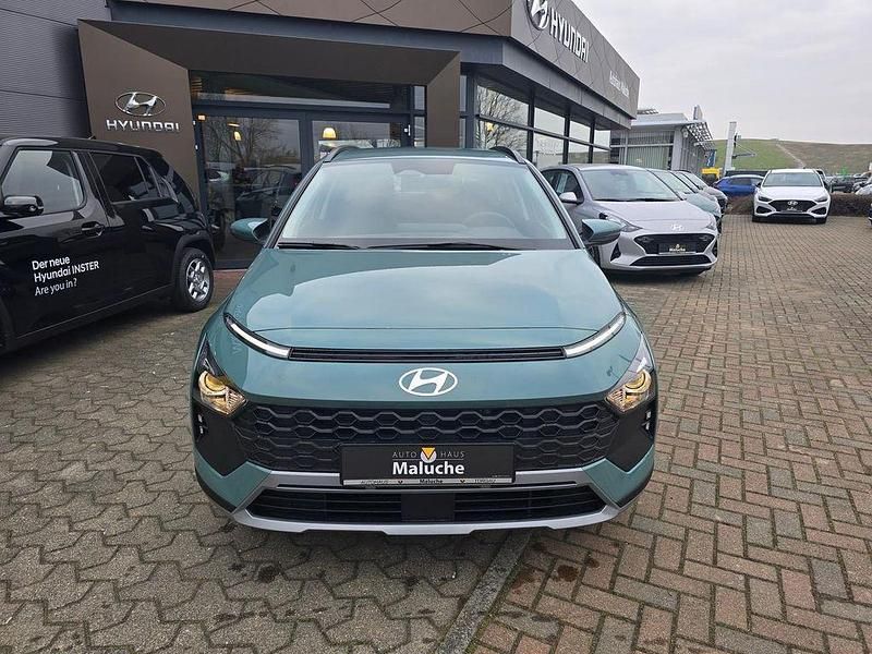 Gebraucht Hyundai Bayon Select 101 PS (74 kW) 2024 Mangrove green / mic SUV
