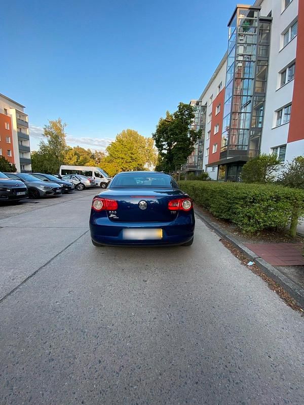 Gebraucht VW Eos 122 PS (89 kW) 2008 Blau Cabrio