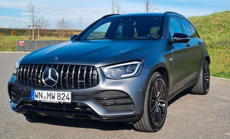 Grau Gebraucht 2020 Mercedes GLC43 AMG AMG SUV | 48.900 € (Fairer Preis) - Bild 1/4