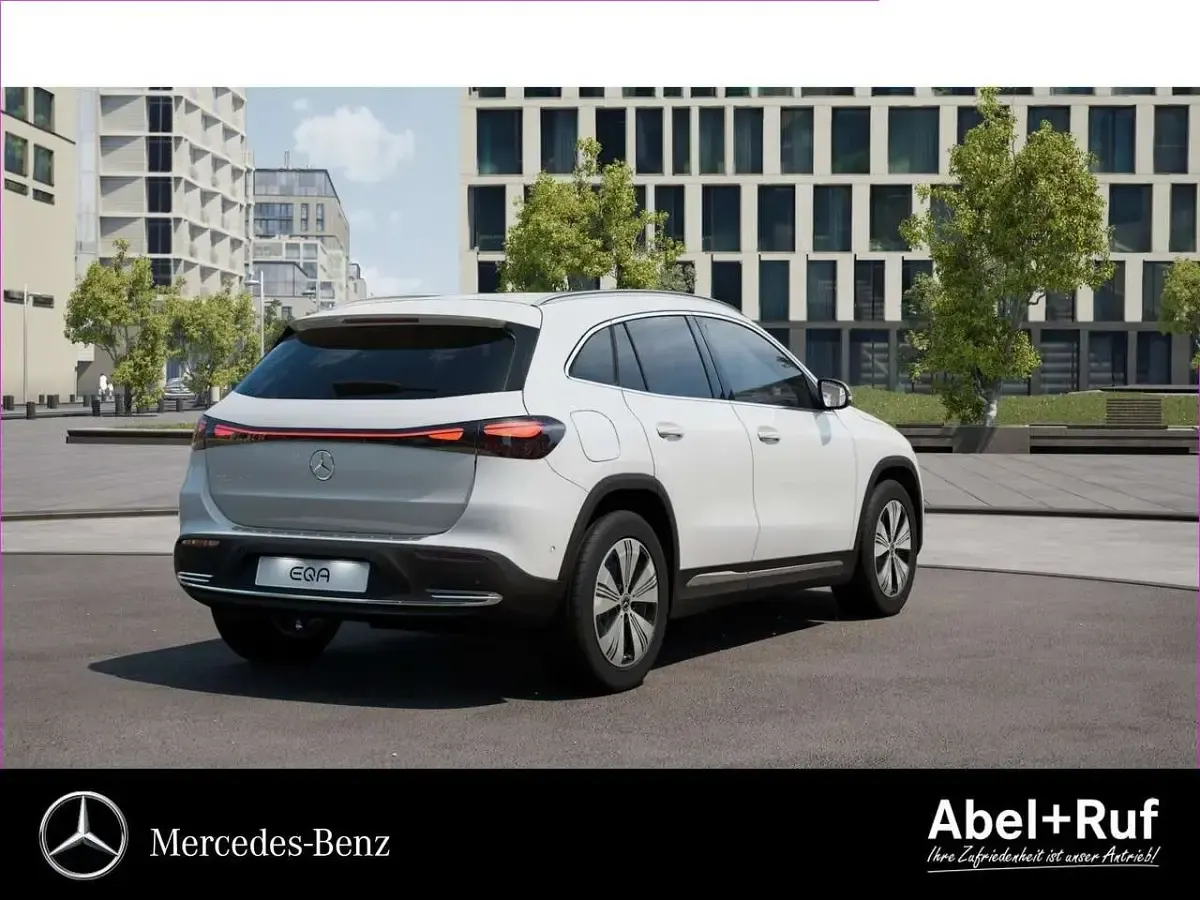 Gebraucht Mercedes EQA250 Progressive 139 kW (190 PS) 2025 Weiß SUV