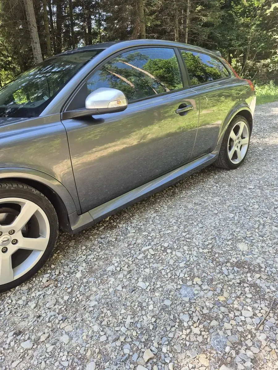 Gebraucht Volvo C30 115 PS (84 kW) 2012 Grau Kleinwagen