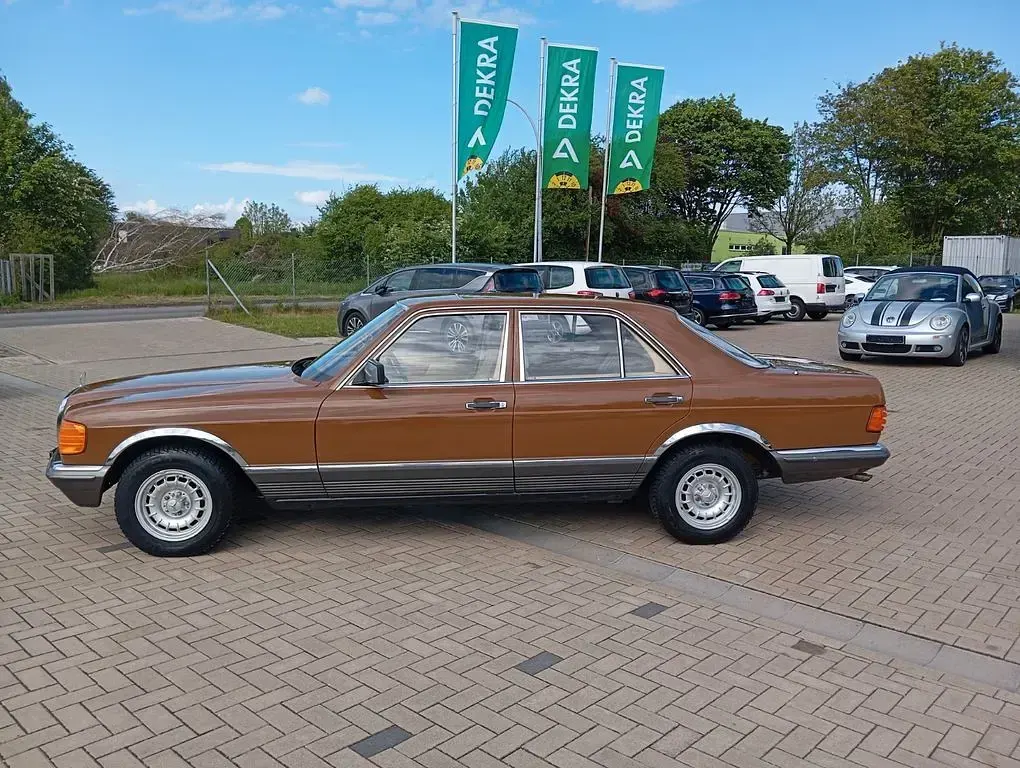 Gebraucht Mercedes S280 156 PS (114 kW) 1981 Braun Limousine