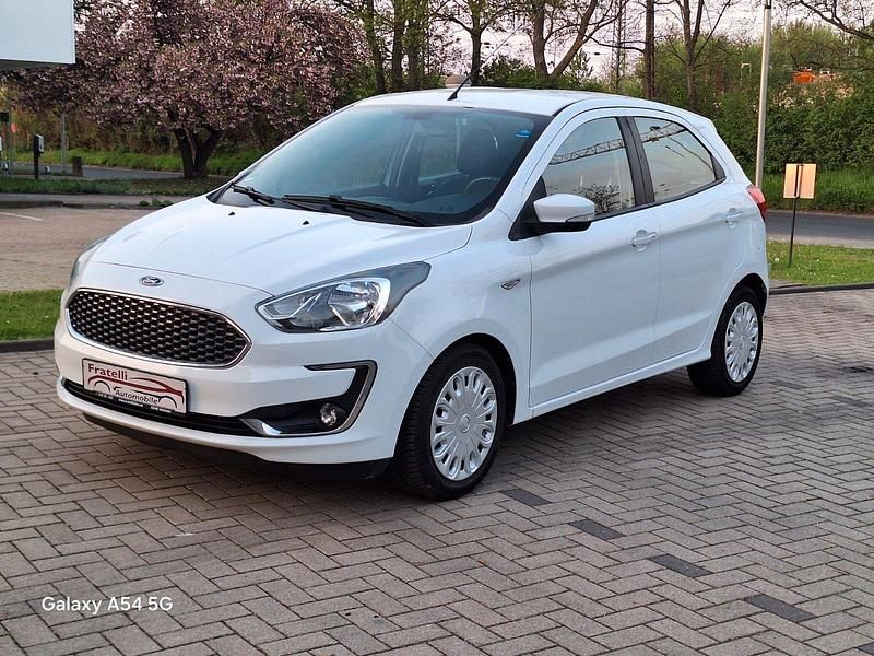 Gebraucht Ford Ka Trend 71 PS (52 kW) 2019 Weiß Limousine