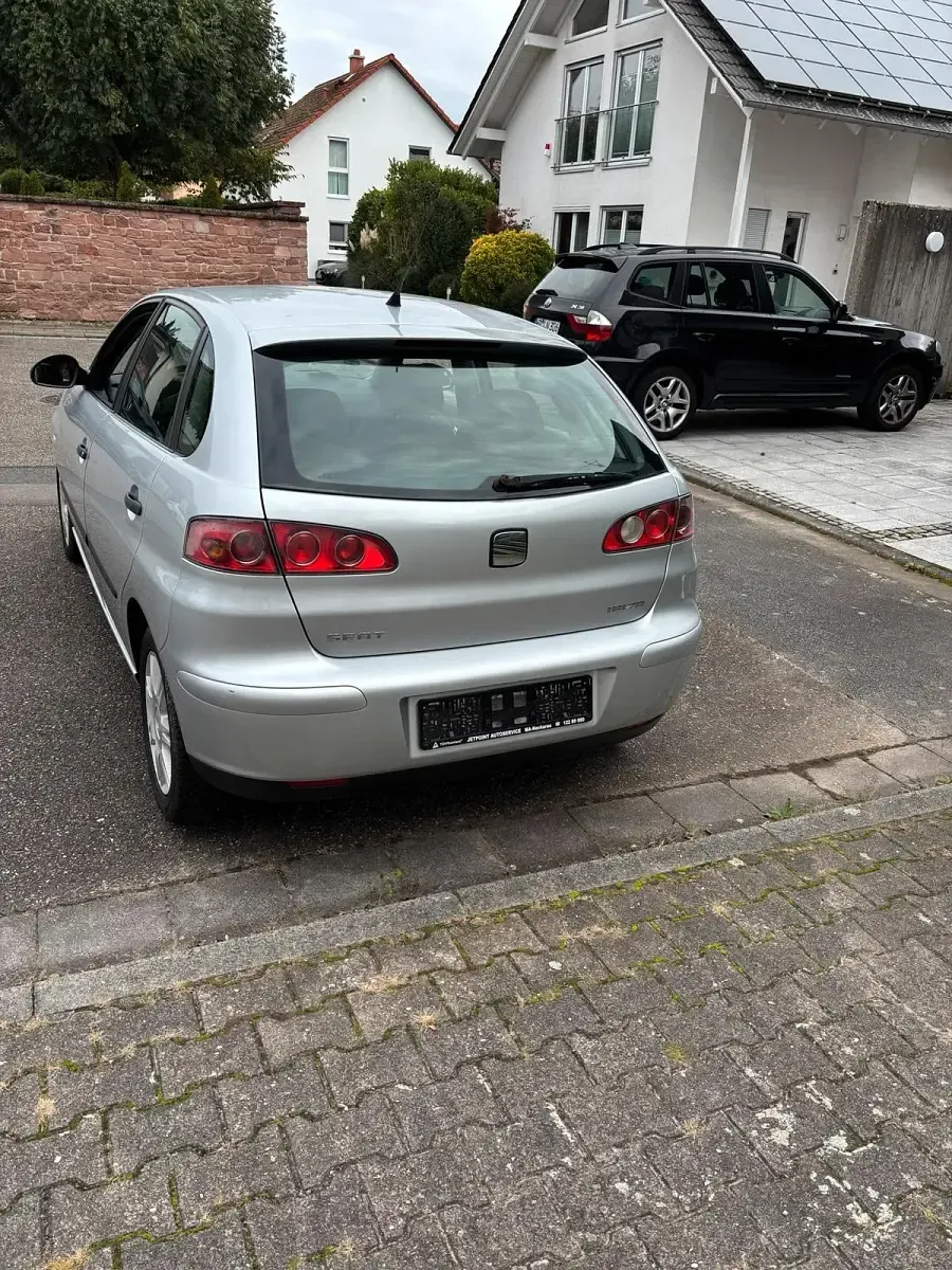 Gebraucht Seat Ibiza 75 PS (55 kW) 2004 Silber Kleinwagen