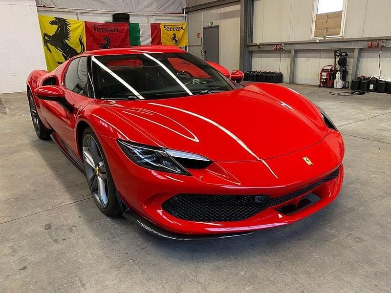 Neu Ferrari 250 829 PS (609 kW) 2025 Rosso corsa Coupé