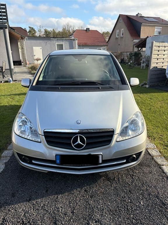 Silber Gebraucht 2008 Mercedes A150 Limousine | 2.850 € (Guter Preis) - Bild 1/4