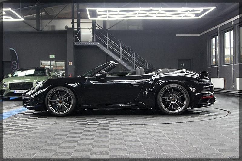 Gebraucht Porsche 992 650 PS (478 kW) 2022 Schwarz Cabrio