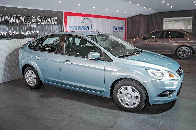 Gebraucht Ford Focus 80 PS (58 kW) 2010 Grau Limousine