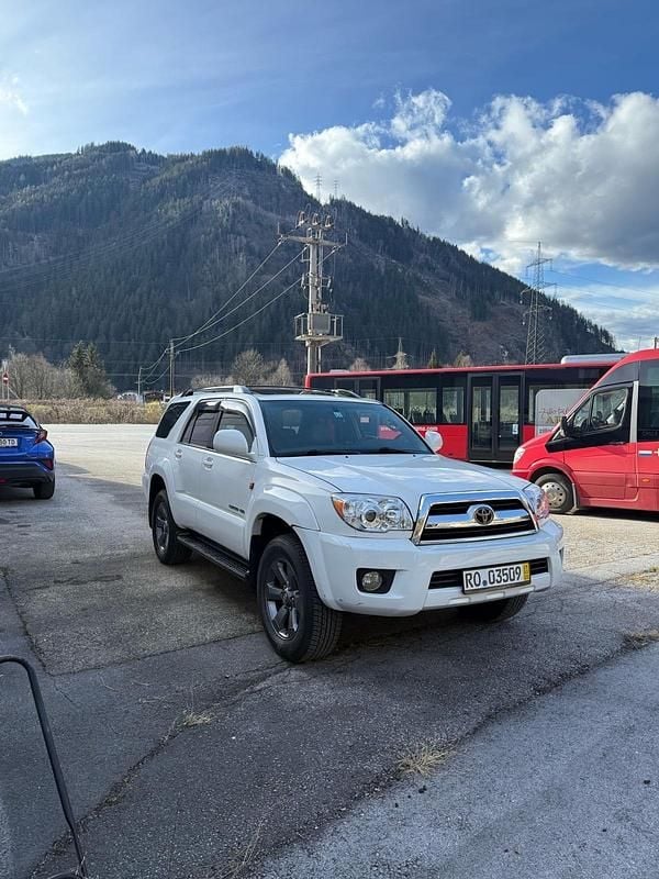 Weiß Gebraucht 2007 Toyota 4 Runner SUV | 15.600 € - Bild 1/4