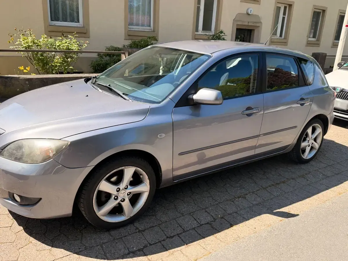 Usata Mazda 3 105 CV (77 kW) 2004 Grigio Berlina