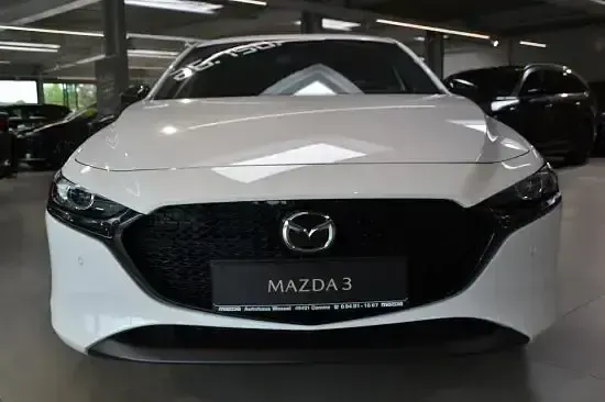 Neu Mazda 3 Homura-Line 140 PS (102 kW) 2026 Weiss Limousine